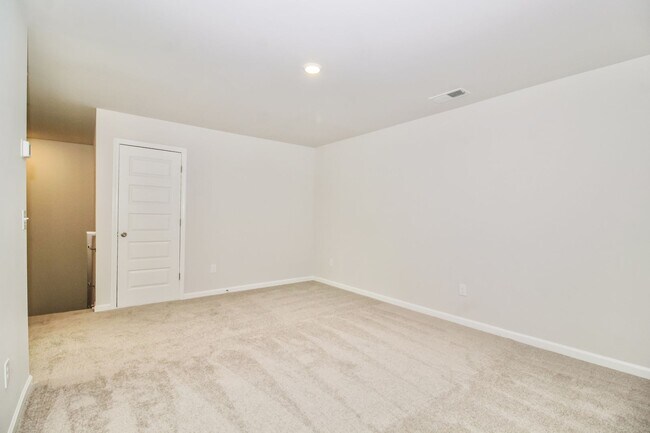 Building Photo - $500 Off 1st Month's Rent - 4 Bdrm/3 Bath, Brand New Townhome in Ocean Isle