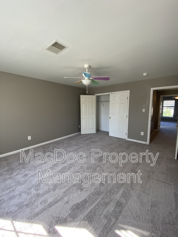 Building Photo - 5619 Joshua Tree Cir