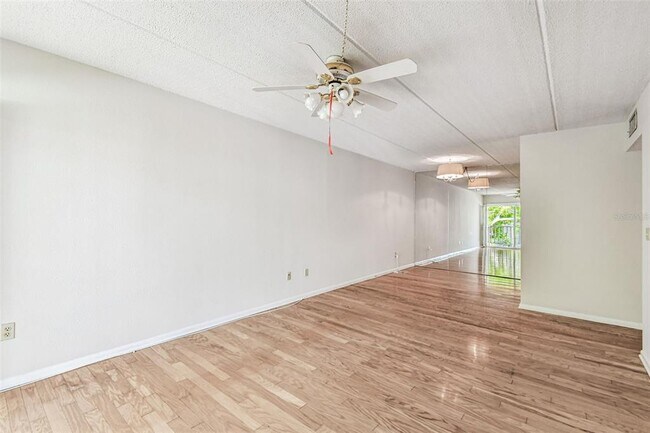 Building Photo - 3325 Bayshore Blvd