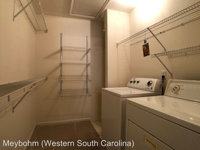 Building Photo - 2 br, 2 bath House - 24 Summit Commons Court