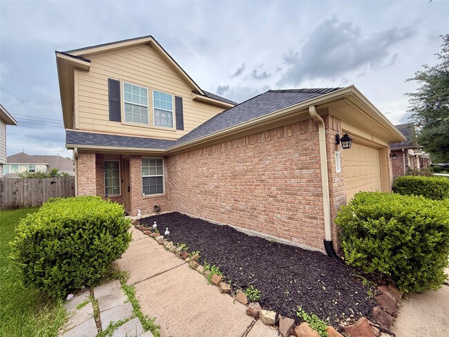 Building Photo - 2042 Nichole Woods Dr