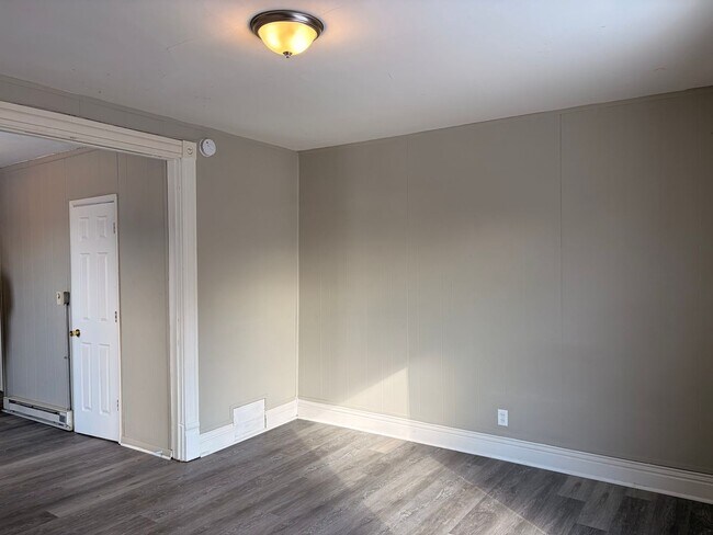 Building Photo - 1318 Union St