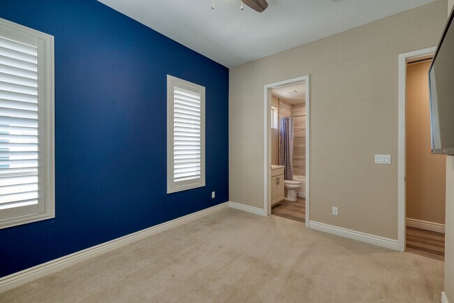 Building Photo - 55 or Older - Guard Gated Community in Sum...