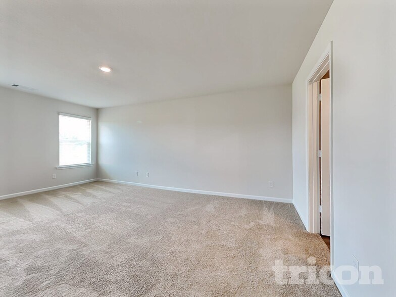 Building Photo - 1251 Fendt Dr