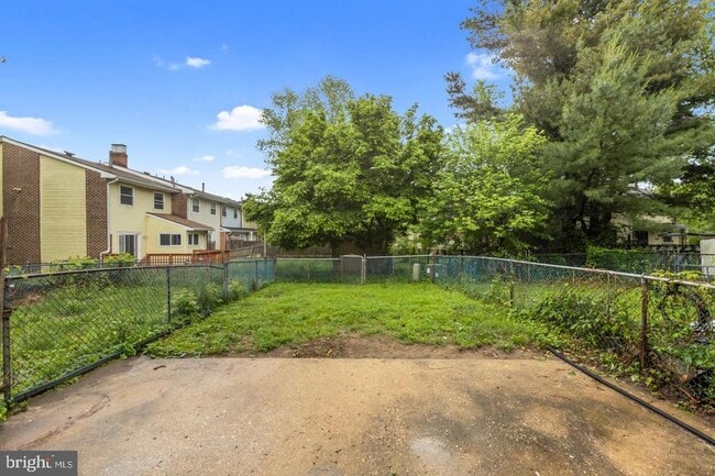 Building Photo - 10 Clipper Ct