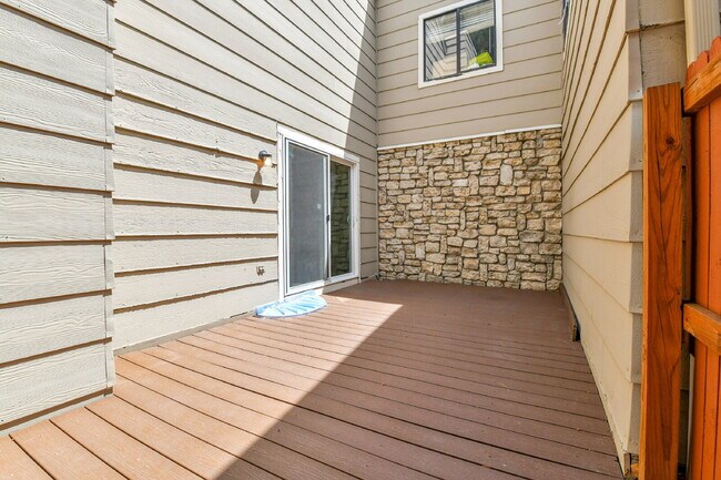 Building Photo - $2,795.00 - 4 Bedroom, 3 Bathroom, Single ...