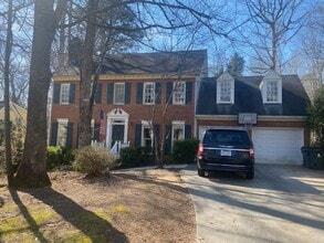 Building Photo - 1005 New Dover Rd
