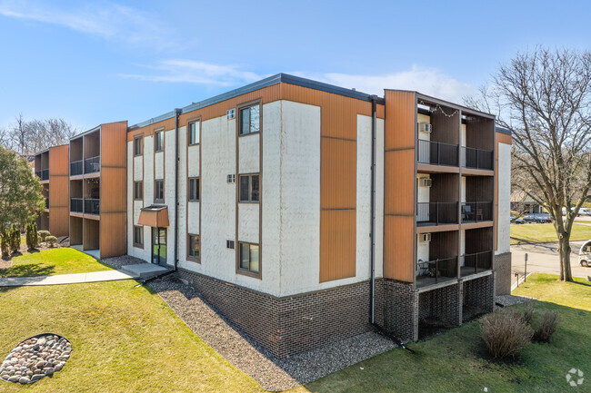 Building Photo - Windham Hills