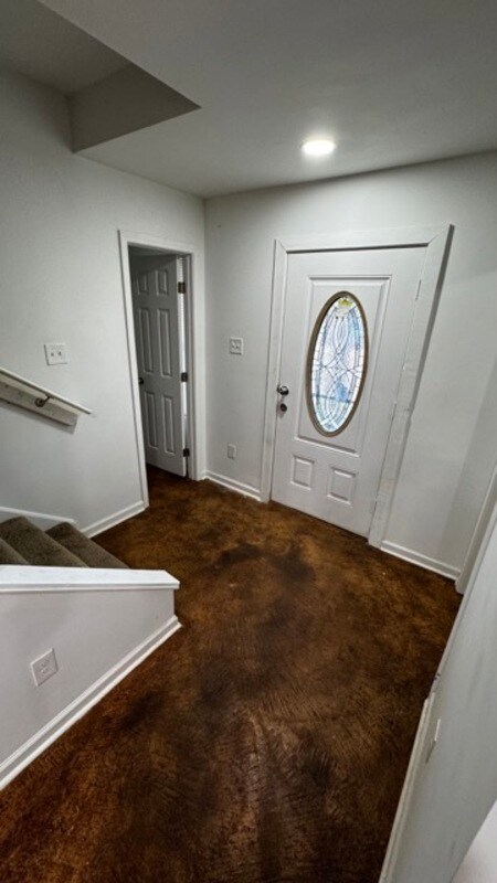 Building Photo - 3021 Chelsea Ave