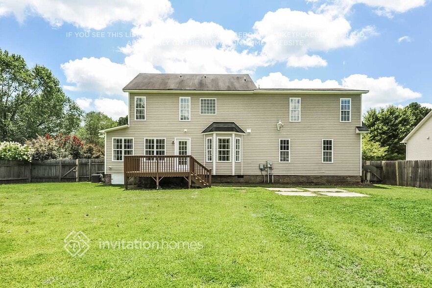 Building Photo - 129 Rustic Ln