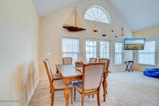 Building Photo - BEAUTIFUL BRICK HOME IN BRUNSWICK PLANTATION