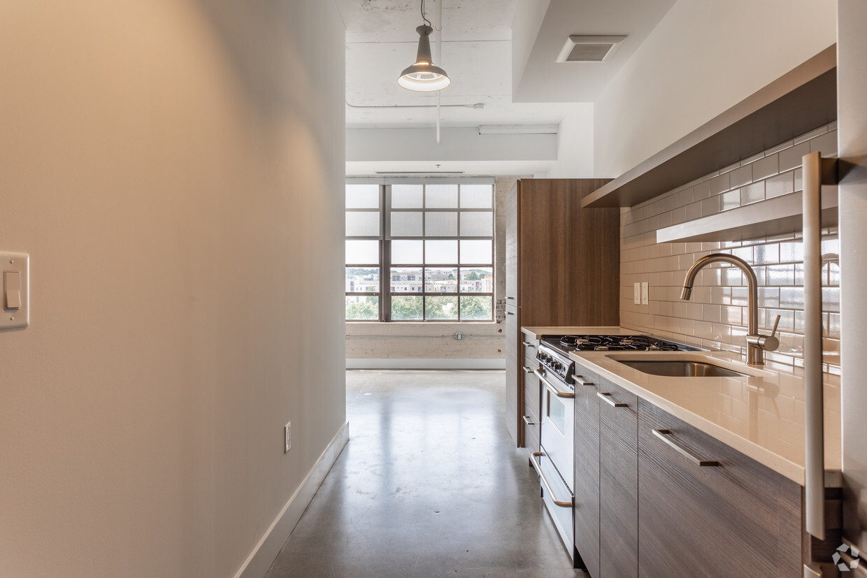 FLATS at Ponce City Market - 675 Ponce de Leon Ave NE Atlanta GA 30308 |  Apartment Finder, image size:1240x827