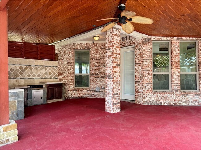 Building Photo - 8730 Isaac St
