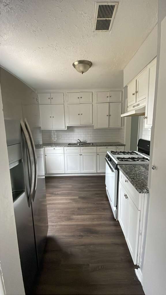 Building Photo - 7301 Brockley Ln