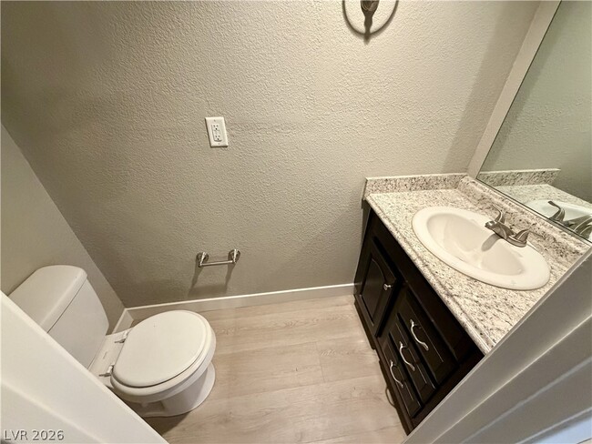 Building Photo - 6990 Paddington Way