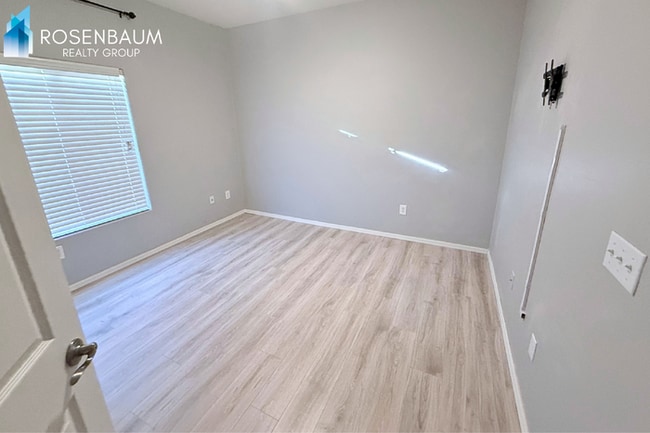 Building Photo - 7570 E Majestic Palm Ln