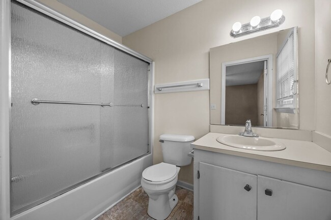 Building Photo - Lovely 3 bed 2 bath home located in Lillin...