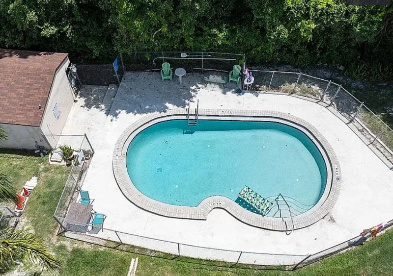 Building Photo - 992 S Marion Ave