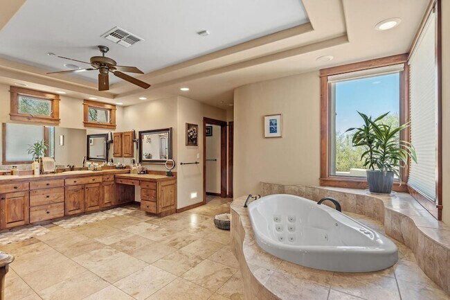 Building Photo - 7610 E Soaring Eagle Way