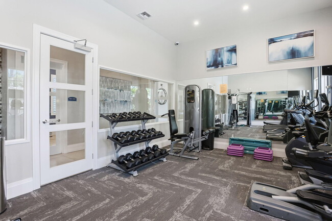 Building Photo - 3601 High Ridge Rd