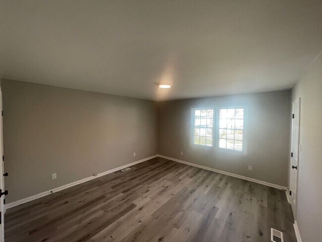 Building Photo - 5319