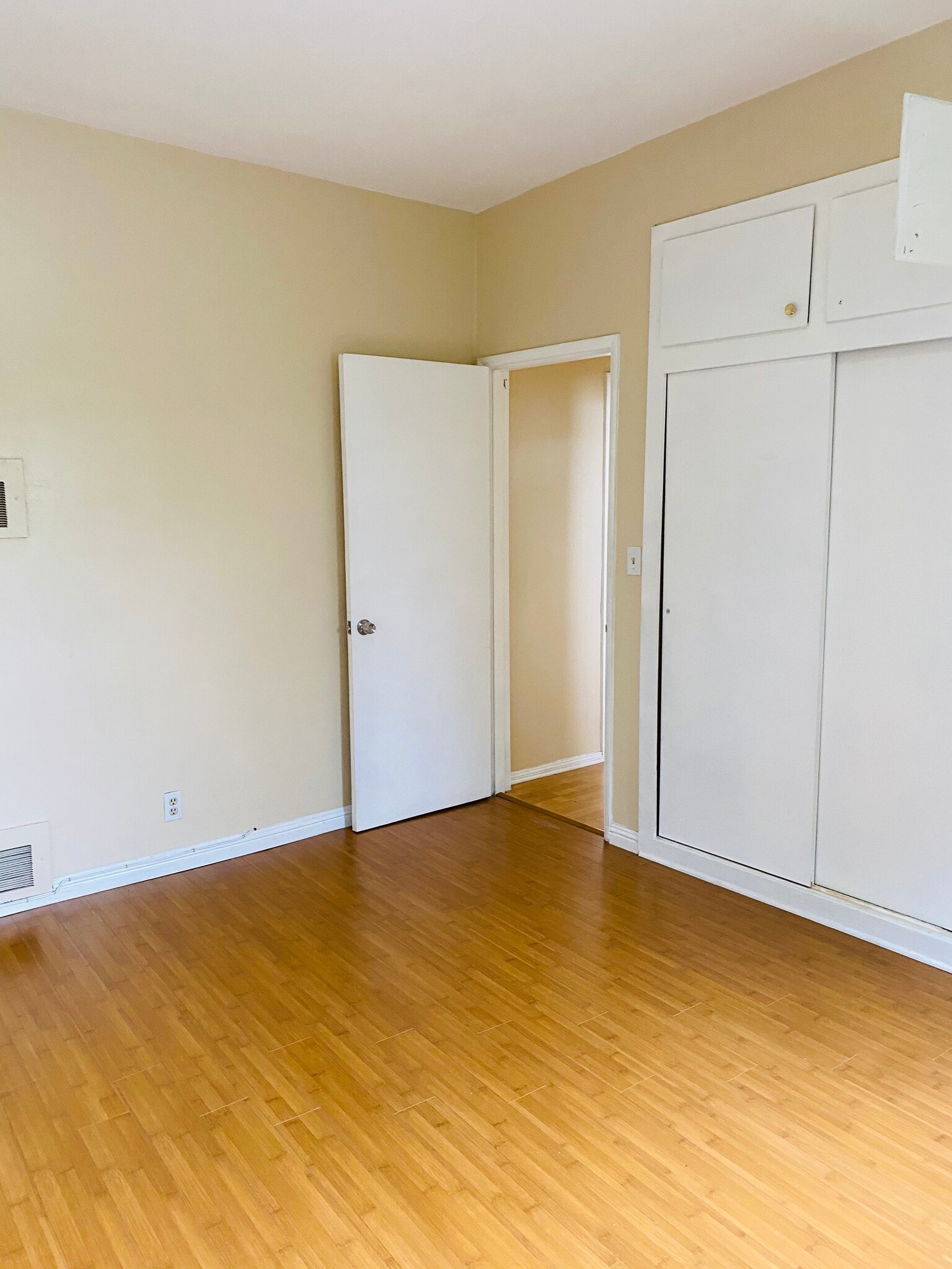 Building Photo - 3232 Estara Ave