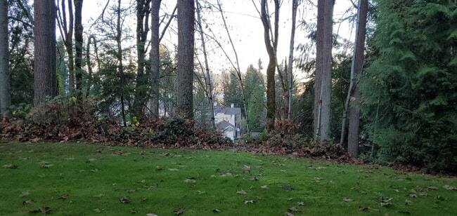 Building Photo - 5000 NW Village Park Dr