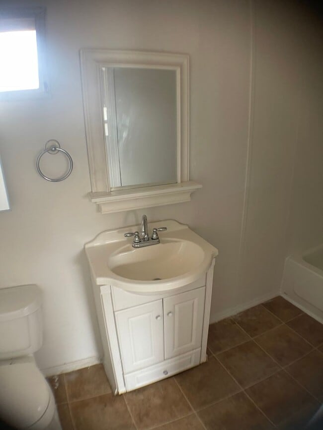 Building Photo - 2 bedroom 2 bath mh for rent!