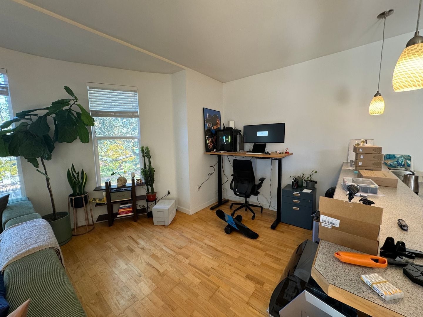 Building Photo - 2422 Tremont Pl