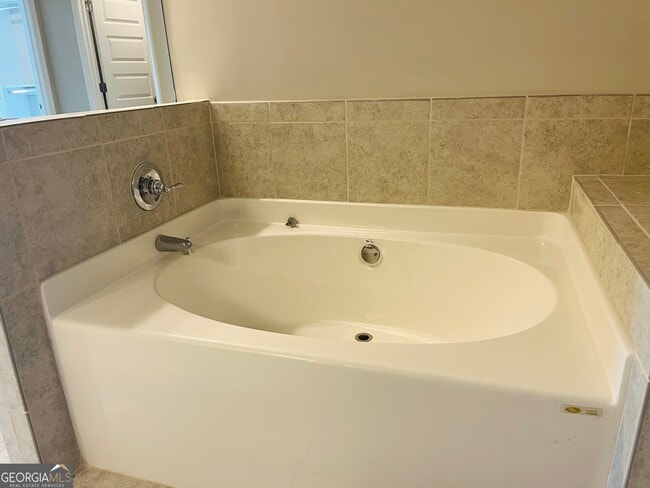 Building Photo - 6005 Arbor Knoll Pl