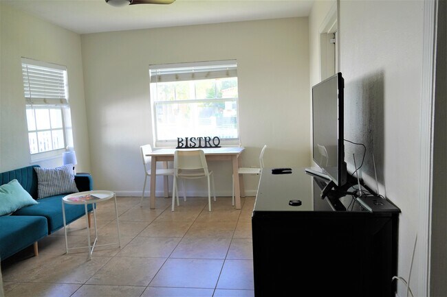 Building Photo - 30 NW 45th St