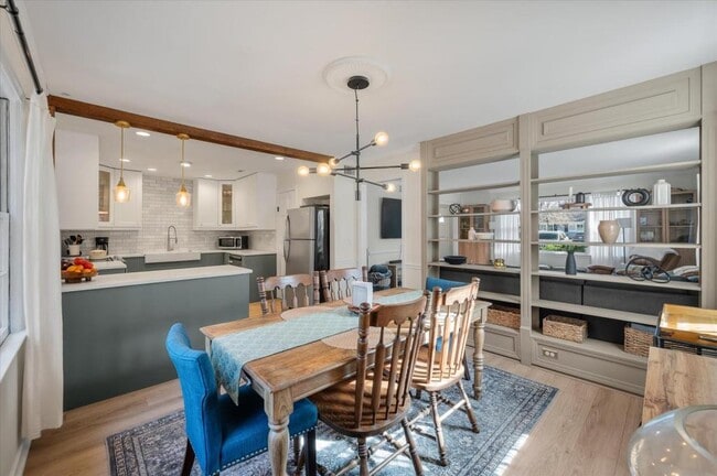 Building Photo - 537 Braxton Ave