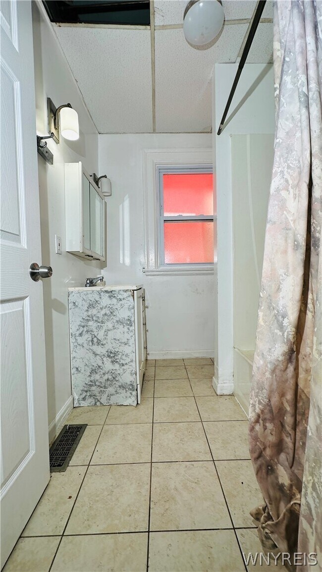 Building Photo - 232 Humboldt Pkwy