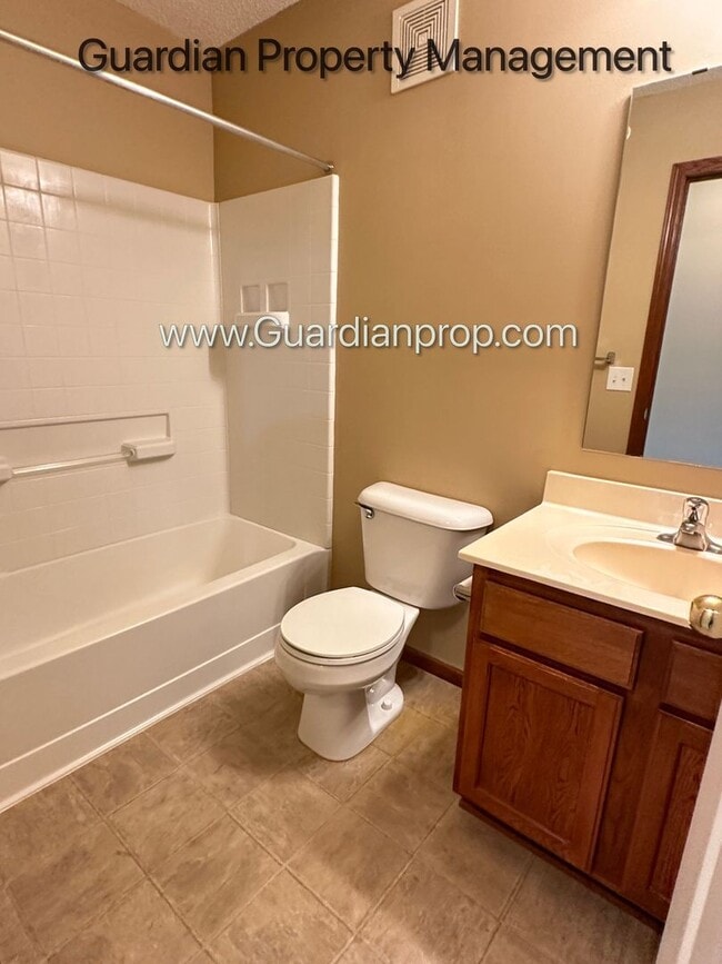 Building Photo - Pet Free Champlin Town Home, 3.5 Baths, 2 Car Garage, Dishwasher, Balcony, Available end of April