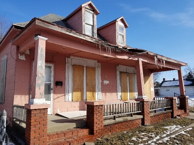 Building Photo - OWNER Finance Home with 10% DOWN