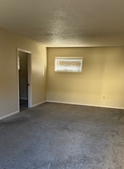 Building Photo - 901 Raguet St