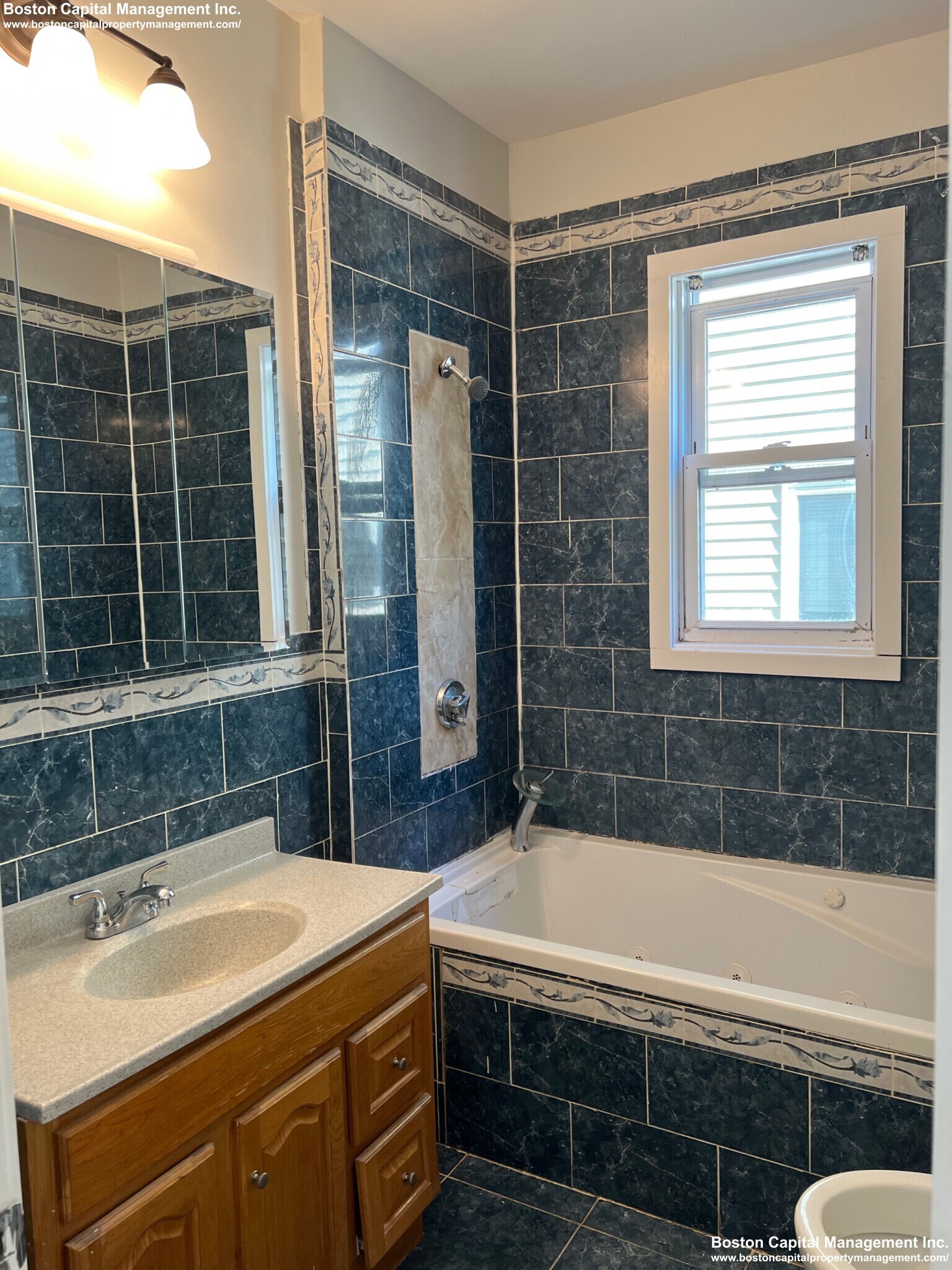 Building Photo - 179 Belmont St