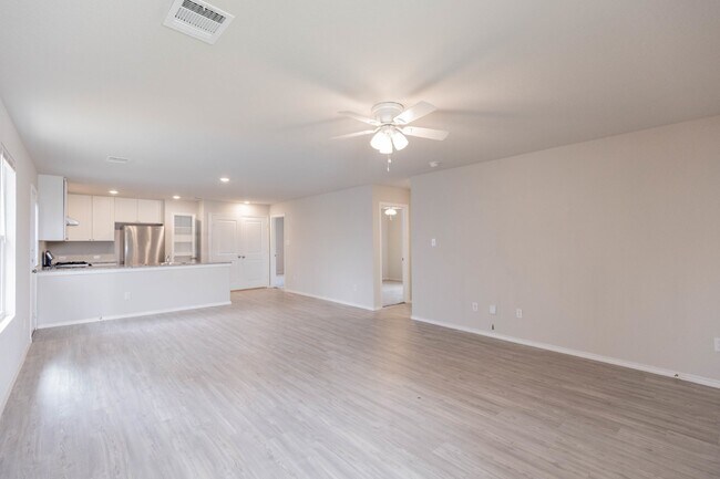 Building Photo - 10799 Giacconi Dr