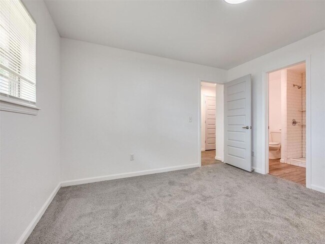 Building Photo - 6312 Overcourt Manor
