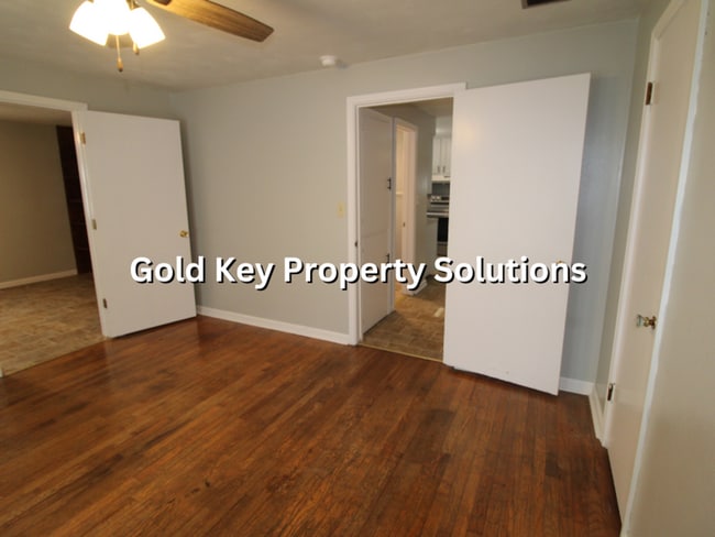 Building Photo - 810-812 Alhambra Dr