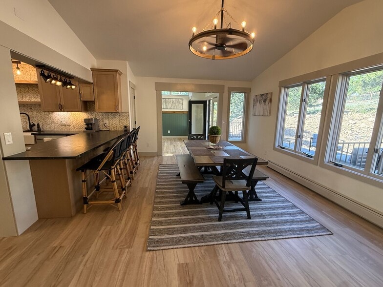 Building Photo - 2945 Aspen Dr