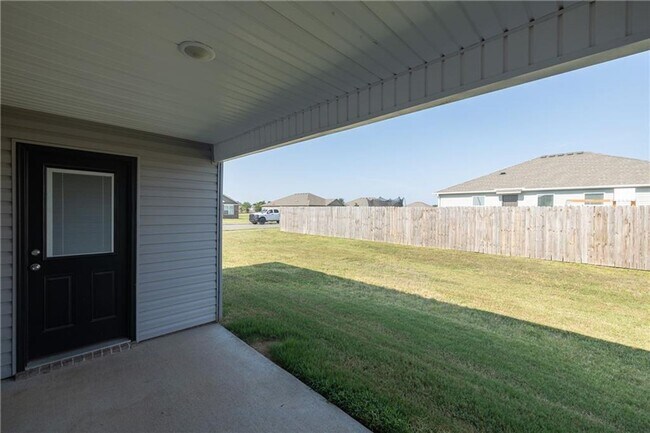 Building Photo - 2701 Bauer St