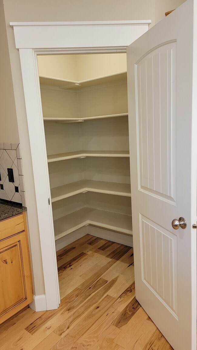 Building Photo - 3993 N Heritage View Ave