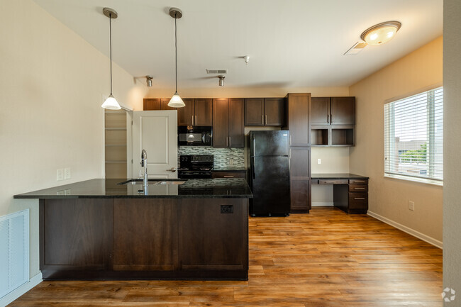 Interior Photo - SunSTONE at MarketPlace Apartments