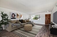 Building Photo - 625 S Fig St