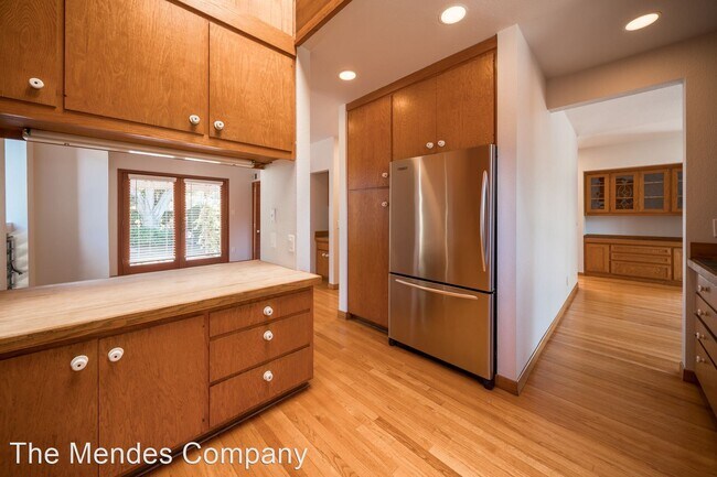 Building Photo - 4 br, 2.5 bath House - 4294 Sierra Vista