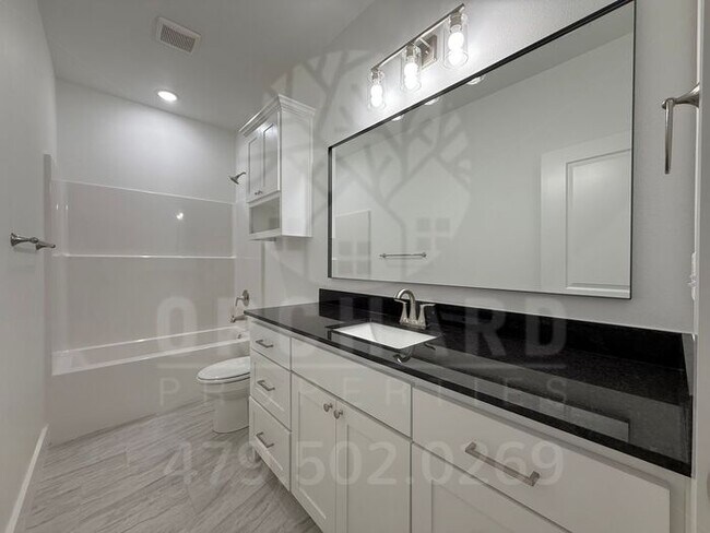 Building Photo - Garrison | Brand New Duplex in Siloam Spri...