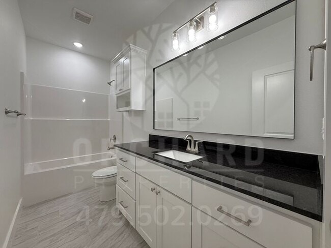 Building Photo - Garrison | Brand New Duplex in Siloam Springs!