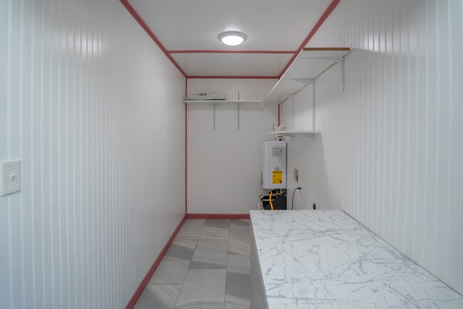 Building Photo - 6212 Pawnee Dr