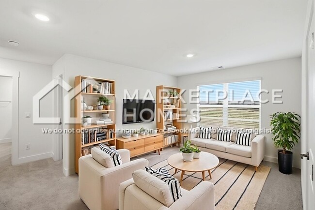 Building Photo - 8203 Watercolour Ln